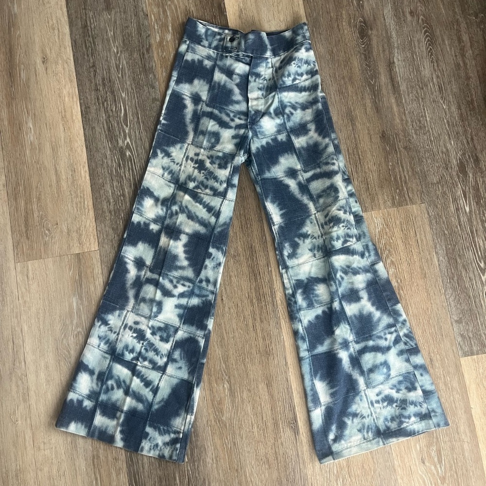 RARE Original vintage 70s retro Bell Bottoms
Tie dye patchwork wide flare pant - Picture 2 of 8